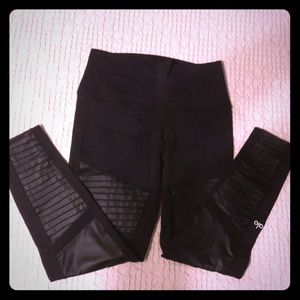 Black Alo Moto Leggings